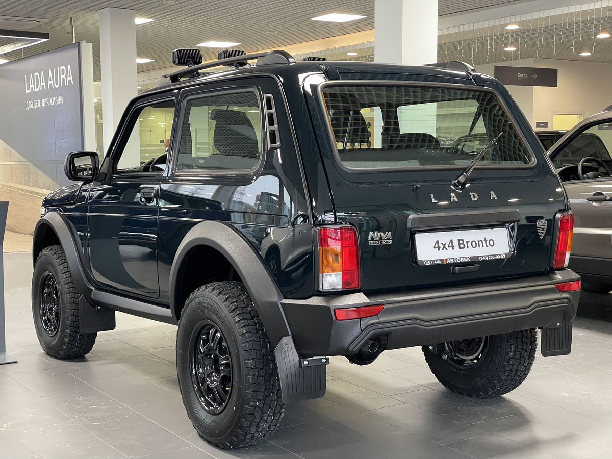 LADA Niva Bronto I, Темно-зеленый "Несси 2", 1200000 рублей, вид 6