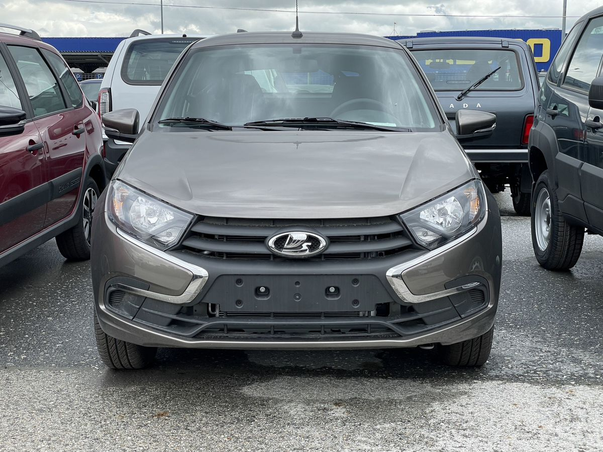 LADA Granta лифтбек I Рестайлинг, Золотисто-коричневый "Кориандр" металлик, 814400 рублей, вид 3