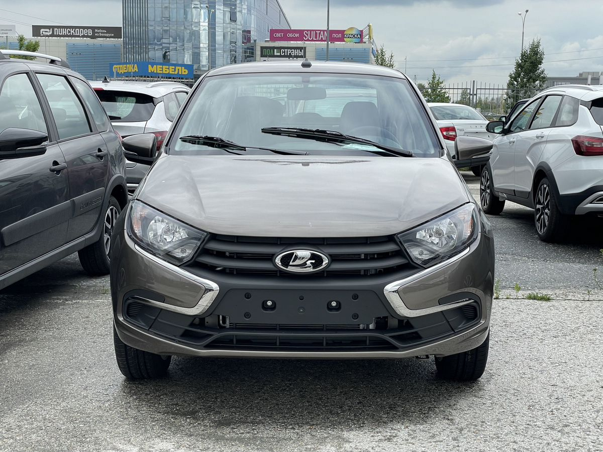 LADA Granta седан I Рестайлинг, Золотисто-коричневый "Кориандр" металлик, 910400 рублей, вид 3