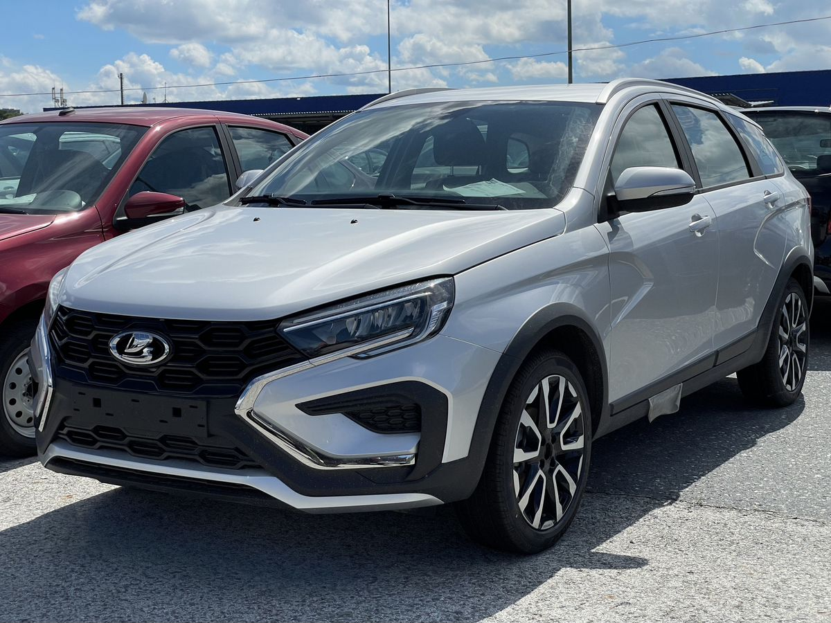 LADA Vesta SW Cross I Рестайлинг (NG), Серебристый "Платина" металлик, 1456400 рублей, вид 2