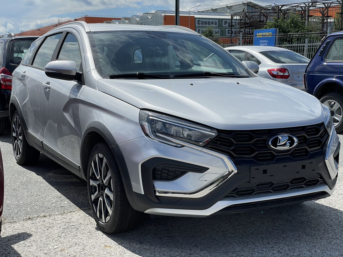 LADA Vesta SW Cross I Рестайлинг (NG), Серебристый "Платина" металлик, 1456400 рублей, вид 4