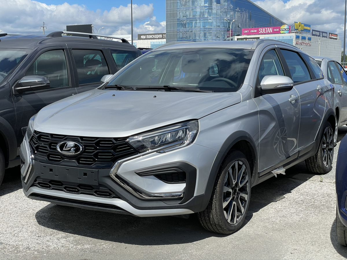 LADA Vesta SW Cross I Рестайлинг (NG), Серебристый "Платина" металлик, 1570000 рублей, вид 3