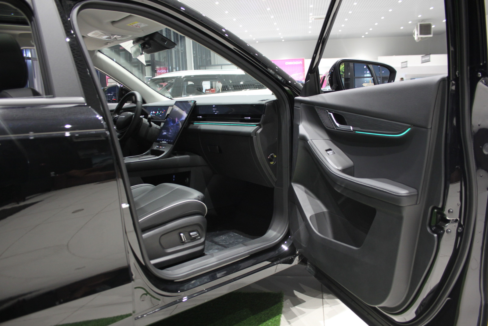 Jaecoo J6 I, Черный, 2299000 рублей, вид 12