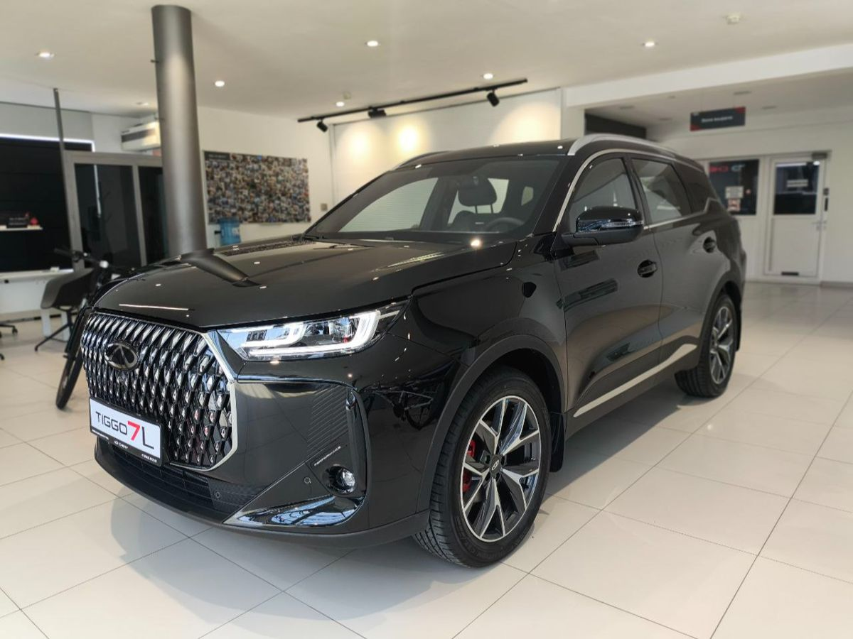 Chery Tiggo 7L I, Глубокий черный, 2359000 рублей, вид 2