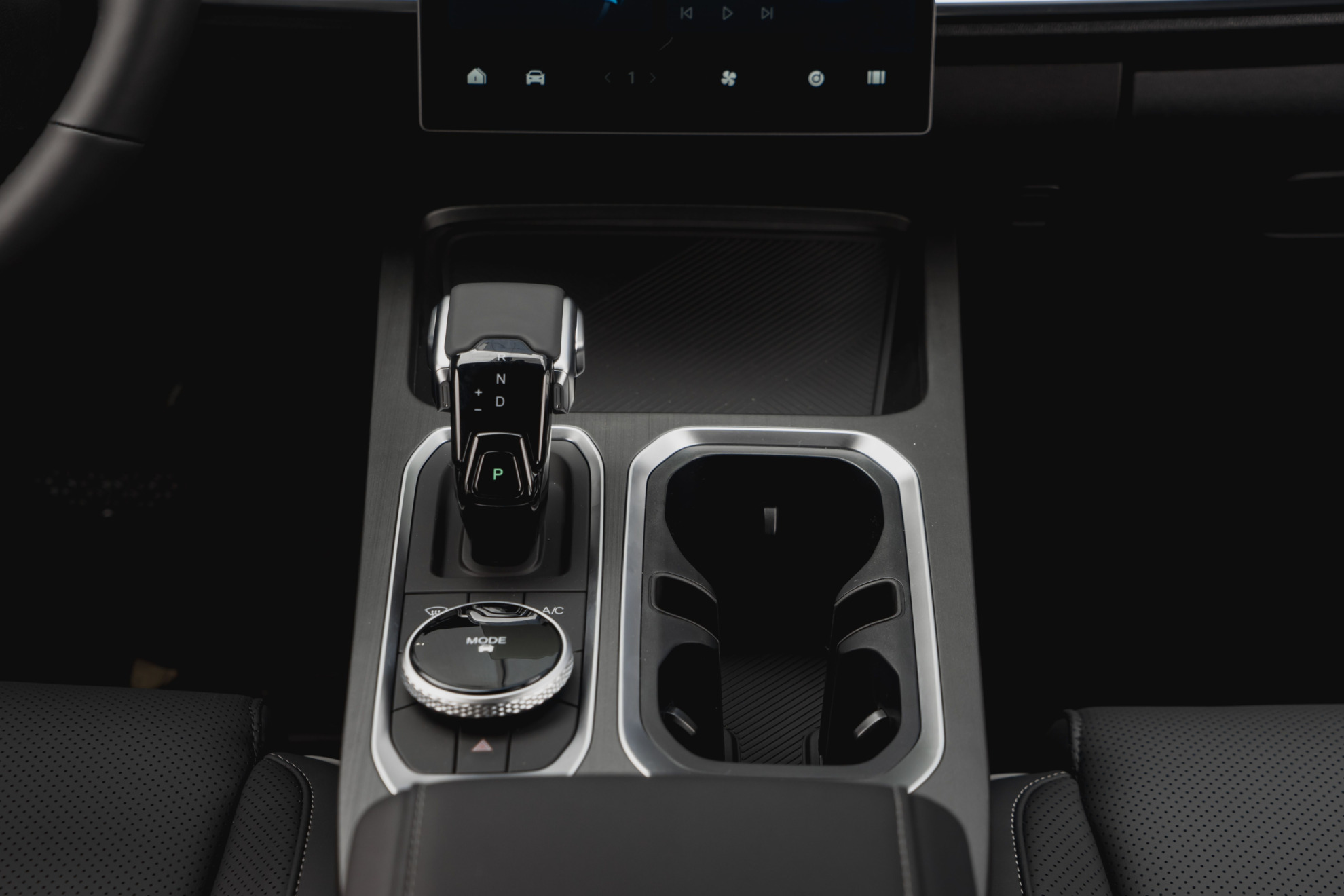 Jaecoo J7 I, Серебристый, 2069000 рублей, вид 4