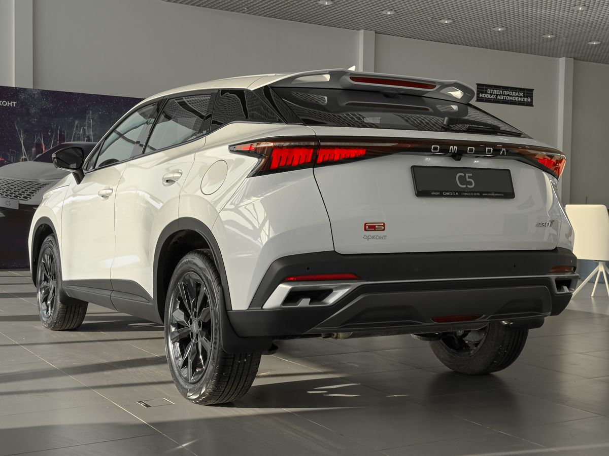 OMODA C5 I Рестайлинг, Белый, 2300000 рублей, вид 3