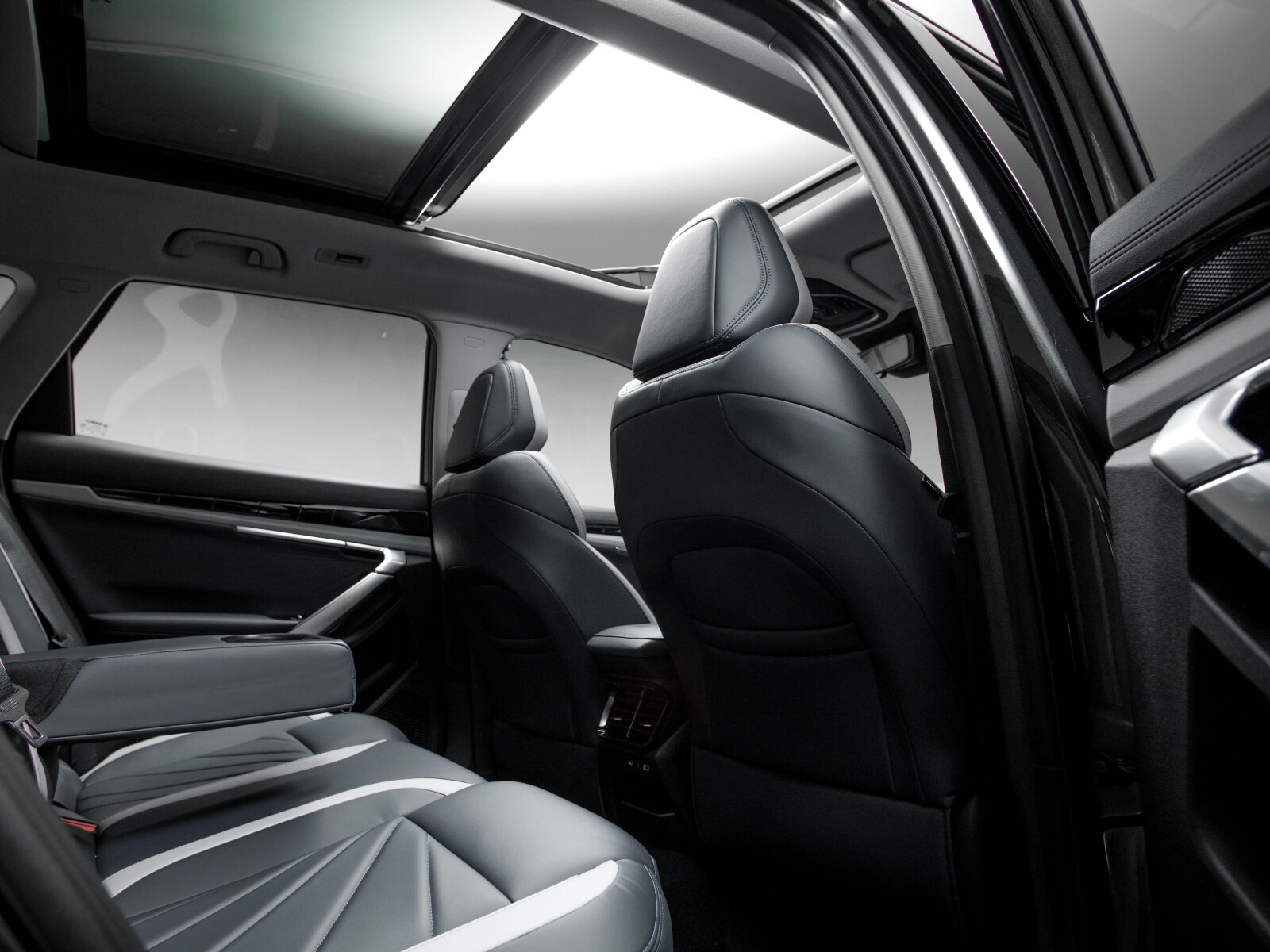 Geely Atlas II, Racing Green / Зеленый металлик, 2469990 рублей, вид 6