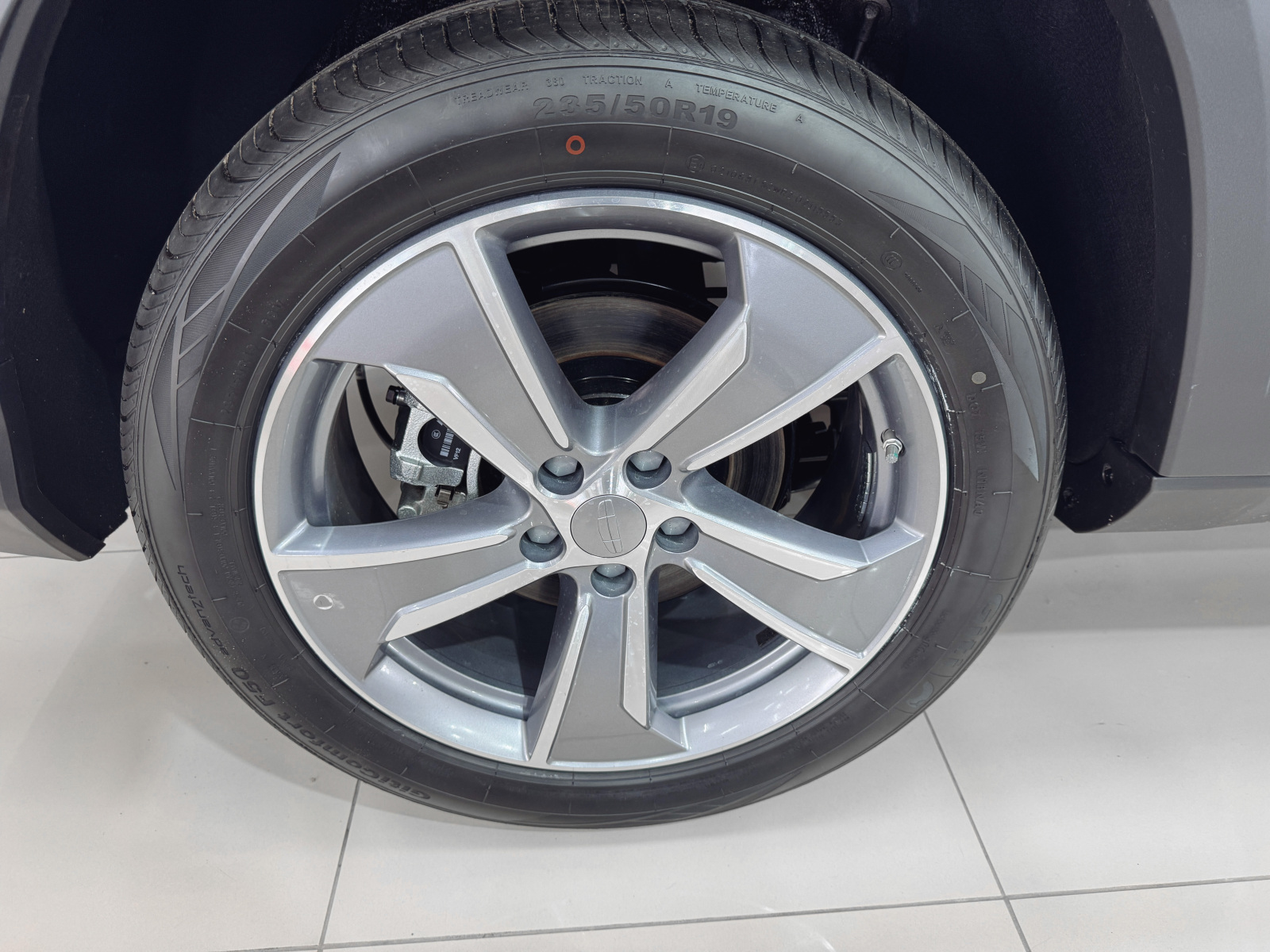 Geely Okavango I Рестайлинг, Basalt Grey / Серый металлик, 4025990 рублей, вид 8