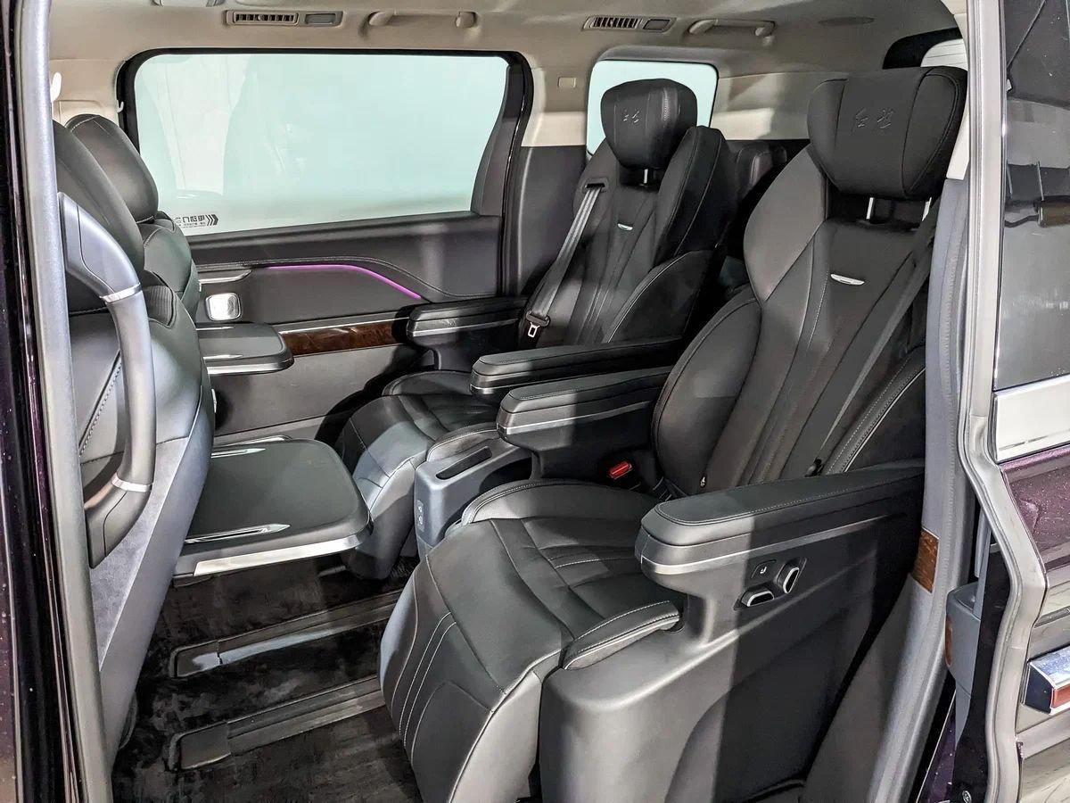 Hongqi HQ9 I, Фиолетовый / Gentian Purple, 7350000 рублей, вид 11