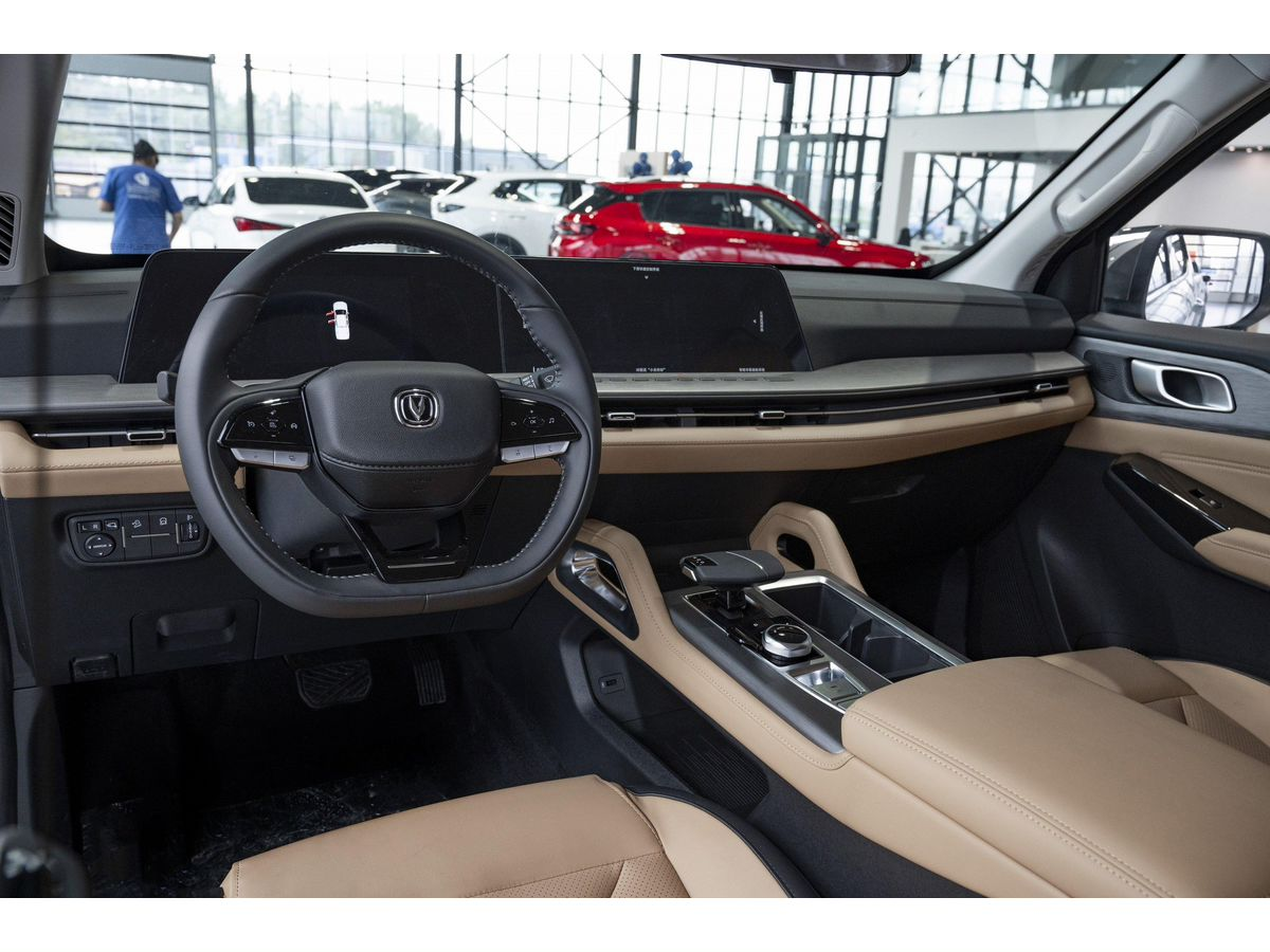 Changan Hunter Plus I, Серебристый серый, 3849900 рублей, вид 10
