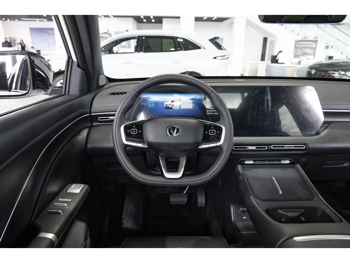 Changan UNI-S I Рестайлинг, Перламутровый белый, 2799900 рублей, вид 12
