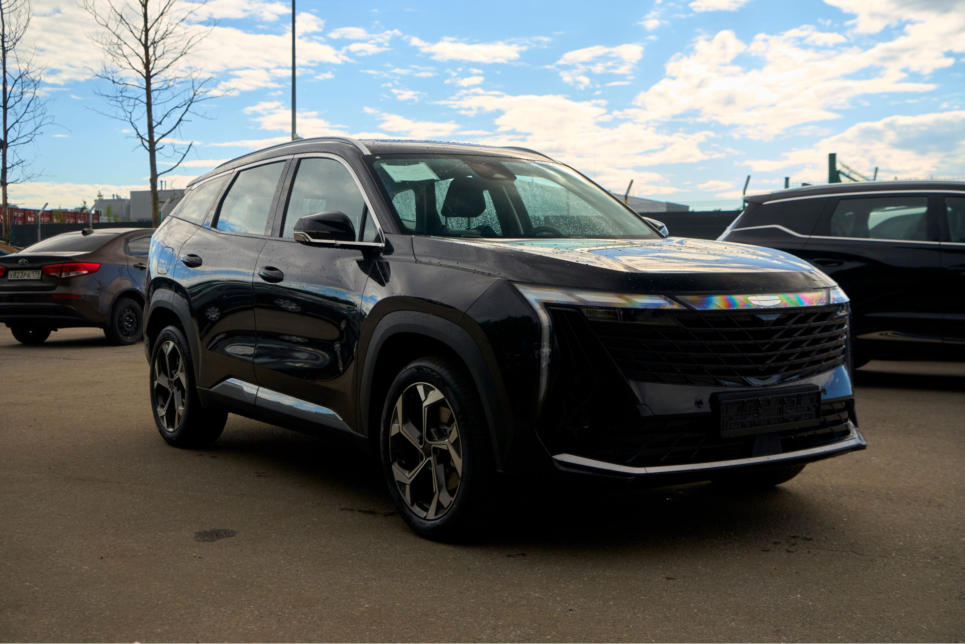 Geely Atlas II, Unbounded Black / Черный металлик, 2658990 рублей, вид 4