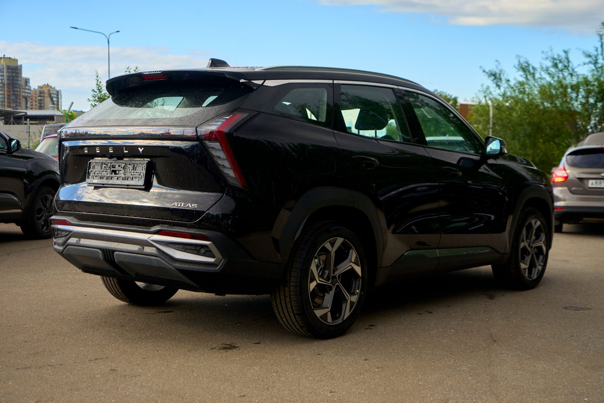 Geely Atlas II, Unbounded Black / Черный металлик, 2658990 рублей, вид 5