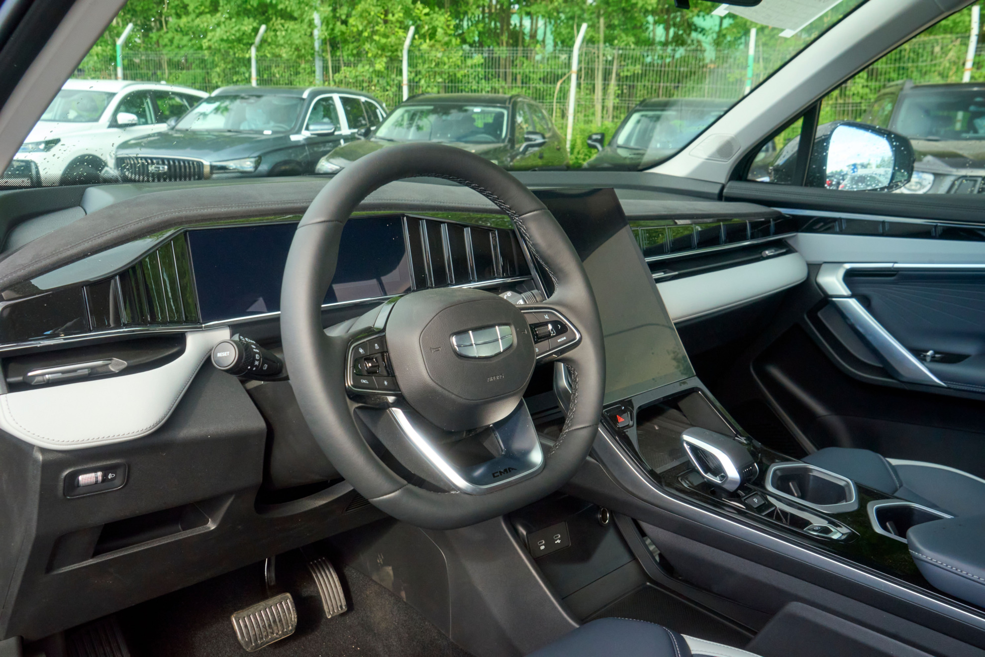 Geely Atlas II, Unbounded Black / Черный металлик, 2658990 рублей, вид 12