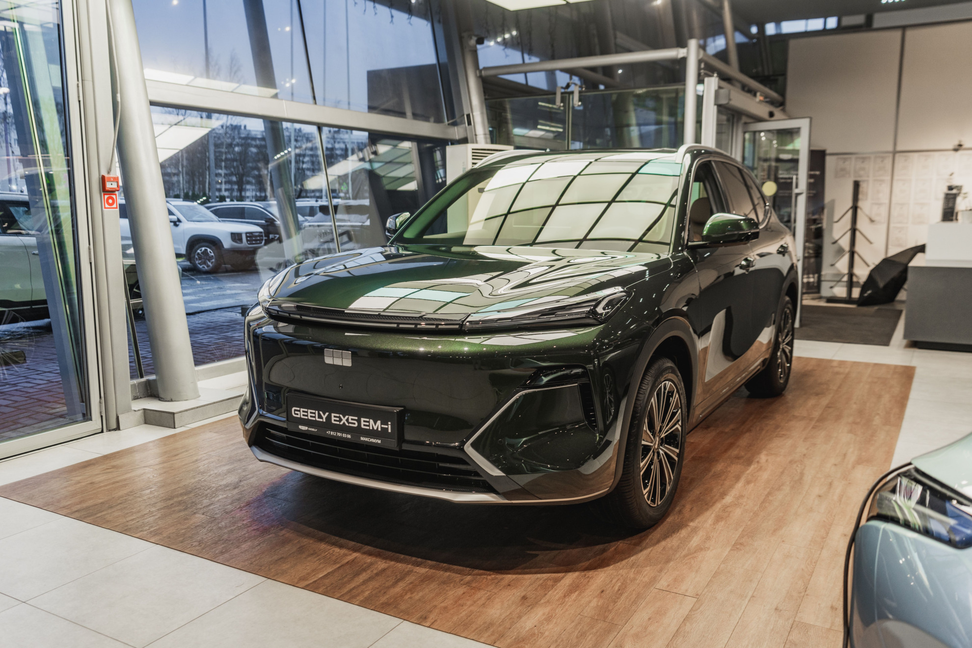Geely EX5 Гибрид I, Jungle Green / Зеленый металлик, 3319000 рублей, вид 2