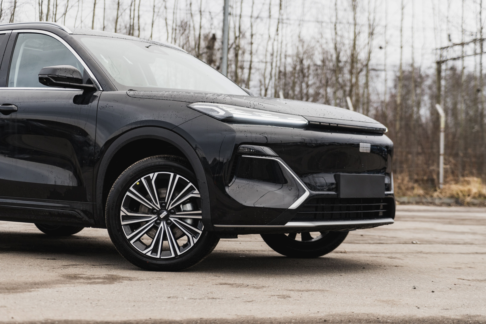 Geely EX5 Гибрид I, Ink Black / Черный металлик, 3319000 рублей, вид 5