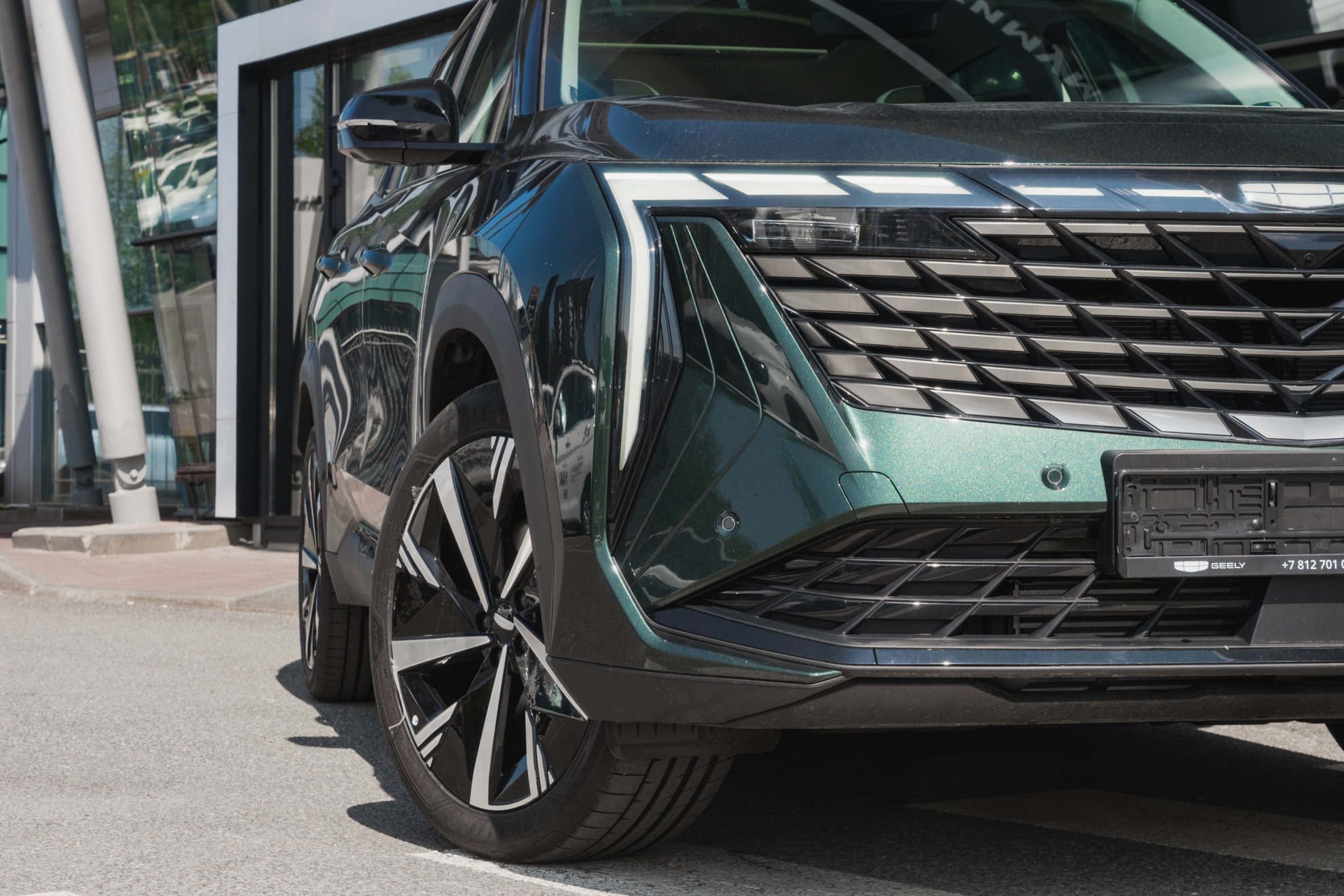 Geely Atlas II, Racing Green / Зеленый металлик, 2658990 рублей, вид 6
