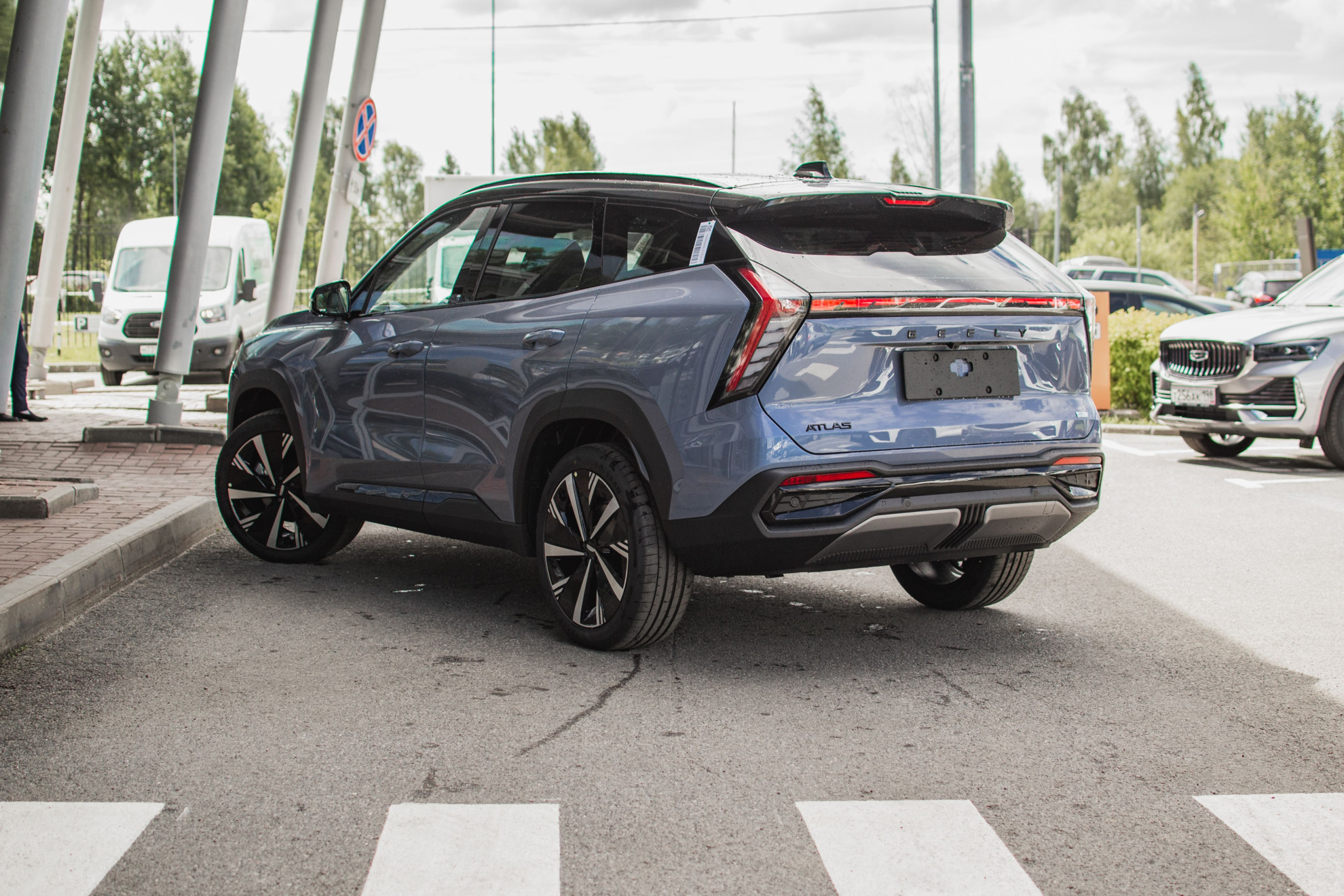 Geely Atlas II, Starry Blue / Серо-голубой металлик, 2999990 рублей, вид 7