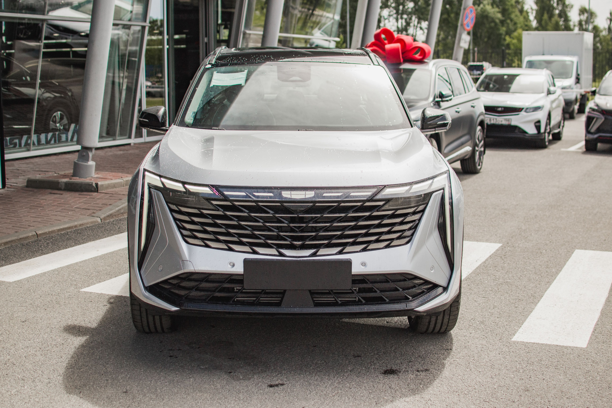 Geely Atlas II, Orion Silver / Серебристый металлик, 2999990 рублей, вид 3