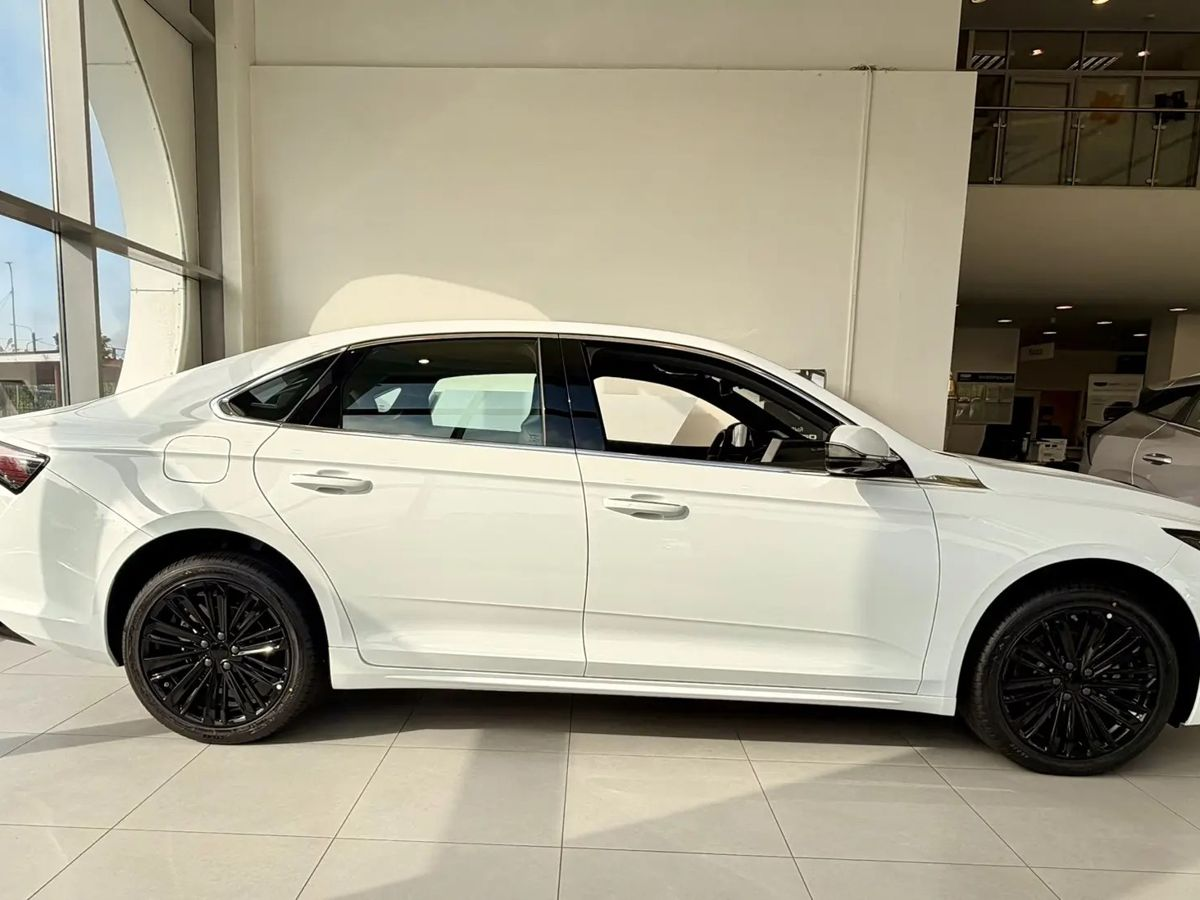 Geely Preface I, Crystal White / Белый, 2479990 рублей, вид 6