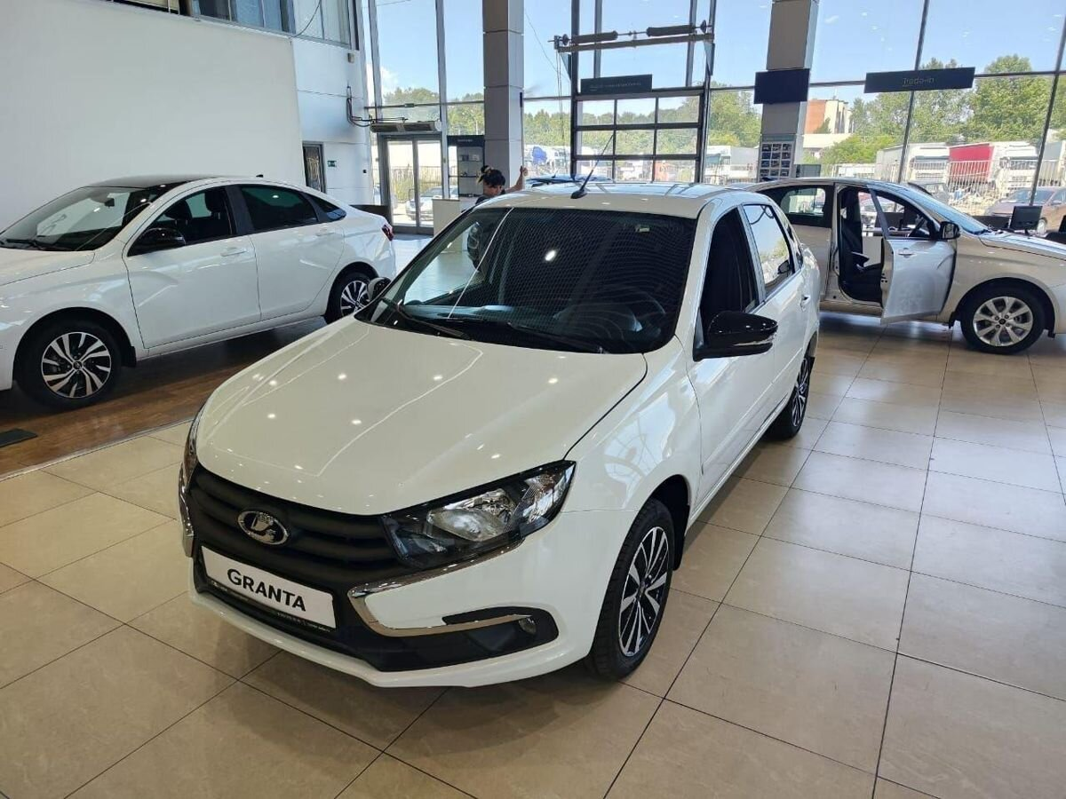 LADA Granta седан I Рестайлинг, Белый "Ледниковый", 951680 рублей, вид 4