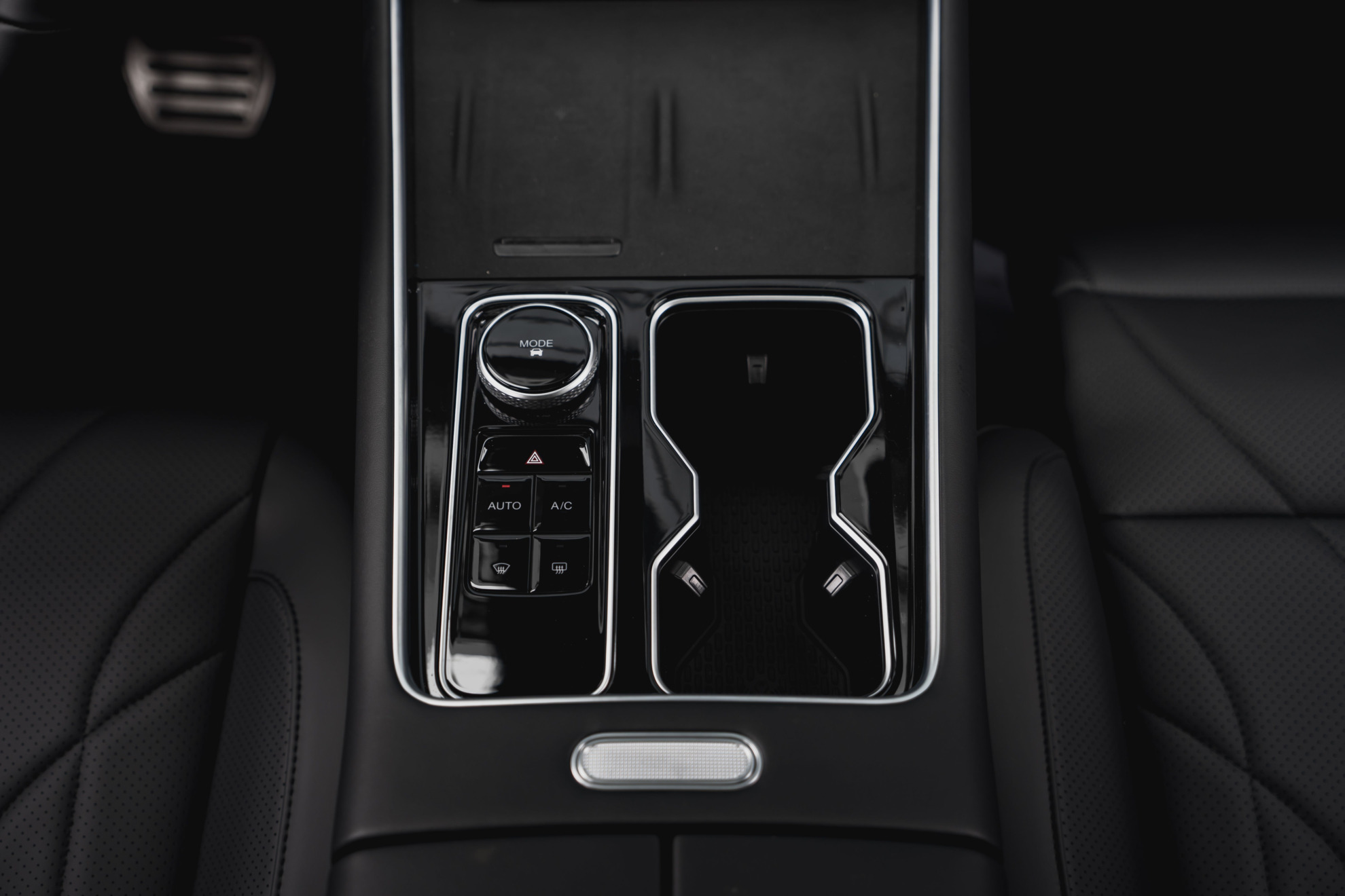 Chery Tiggo 9 I, Небесный синий, 3640000 рублей, вид 19