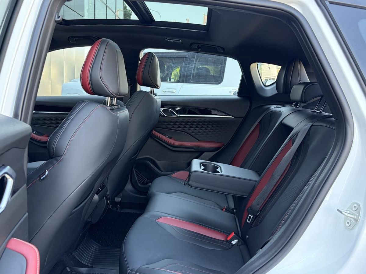 Geely Coolray I Рестайлинг 2, Unicorn Grey / Лиловый перламутр, 2174990 рублей, вид 15