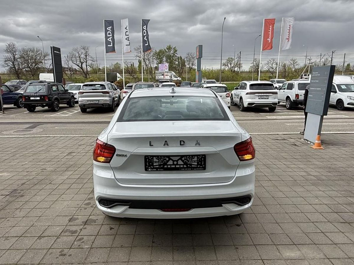 LADA Iskra I, Белый "Ледниковый", 1375000 рублей, вид 6