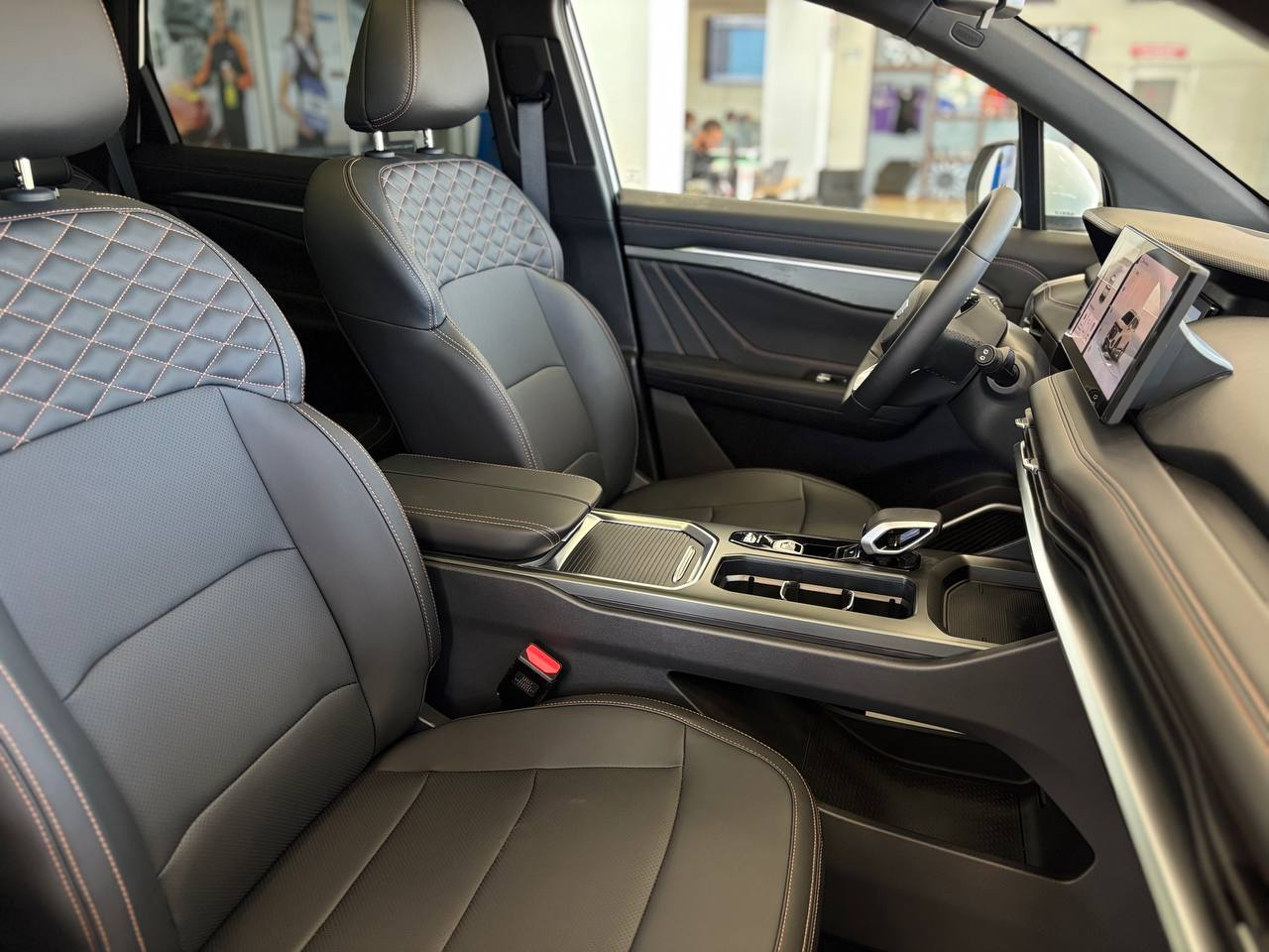Geely Okavango I Рестайлинг, Crystal White / Белый, 3525990 рублей, вид 13