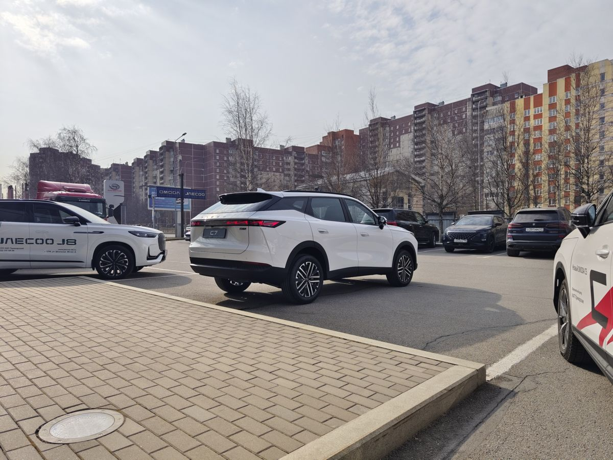 OMODA C7 I, Белый, 2147607 рублей, вид 5