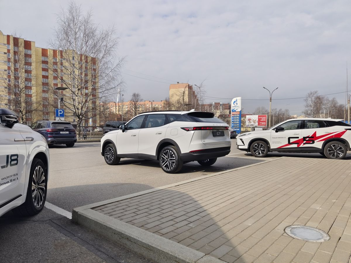 OMODA C7 I, Белый, 2147607 рублей, вид 7