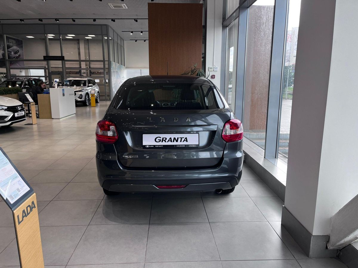 LADA Granta лифтбек I Рестайлинг, Серебристо-темно-серый "Борнео" металлик, 848720 рублей, вид 5