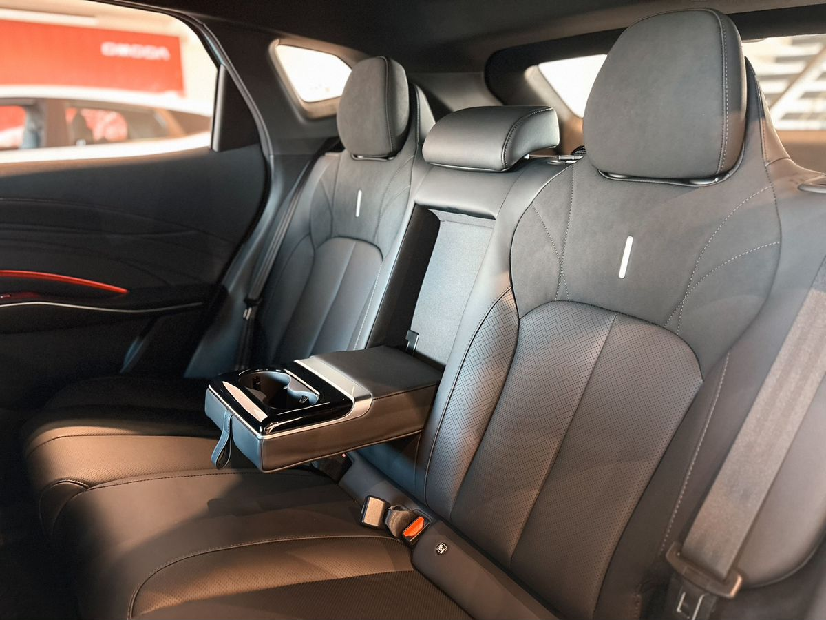 OMODA C7 I, Мятное облако, 3289000 рублей, вид 15