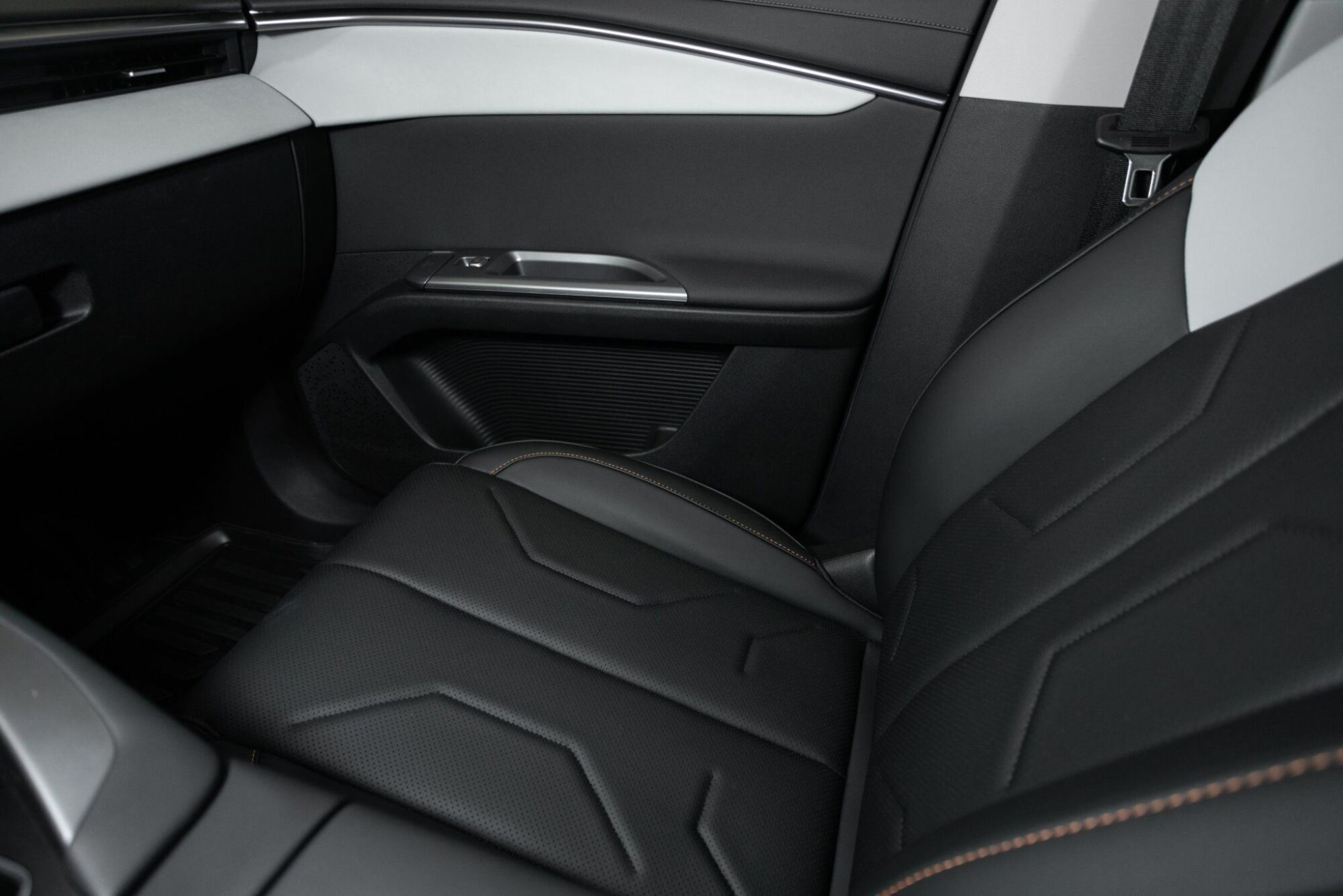 OMODA C5 II, Белый, 2232120 рублей, вид 7