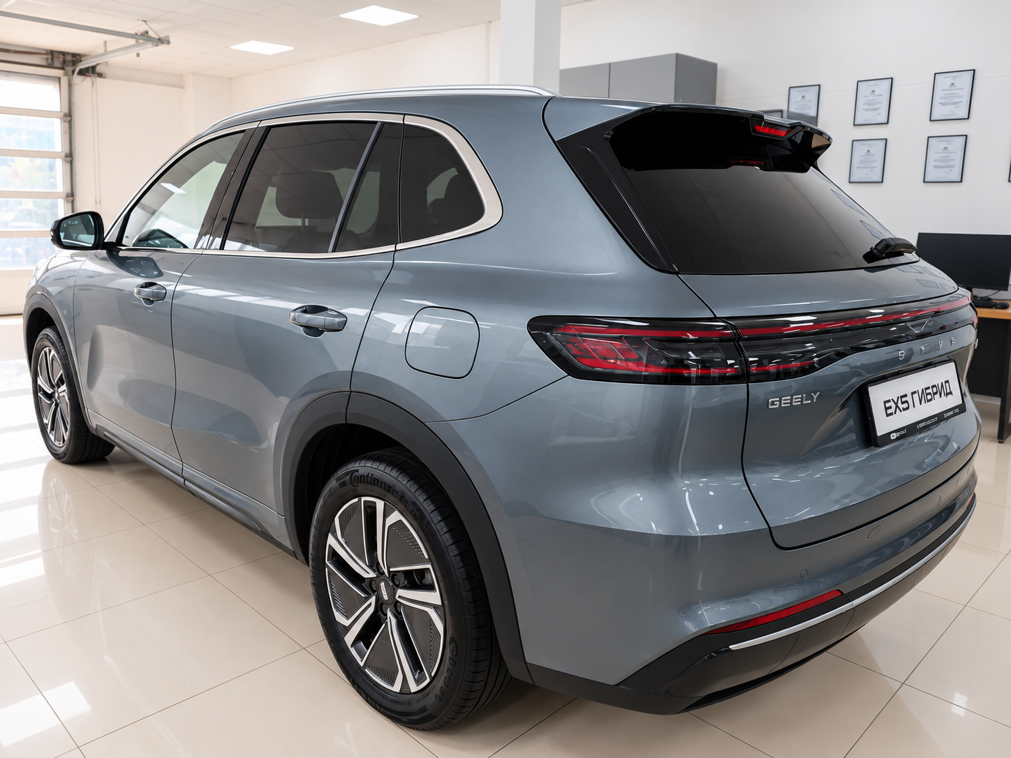 Geely EX5 Гибрид I, Twilight Grey / Серый металлик, 3814990 рублей, вид 4