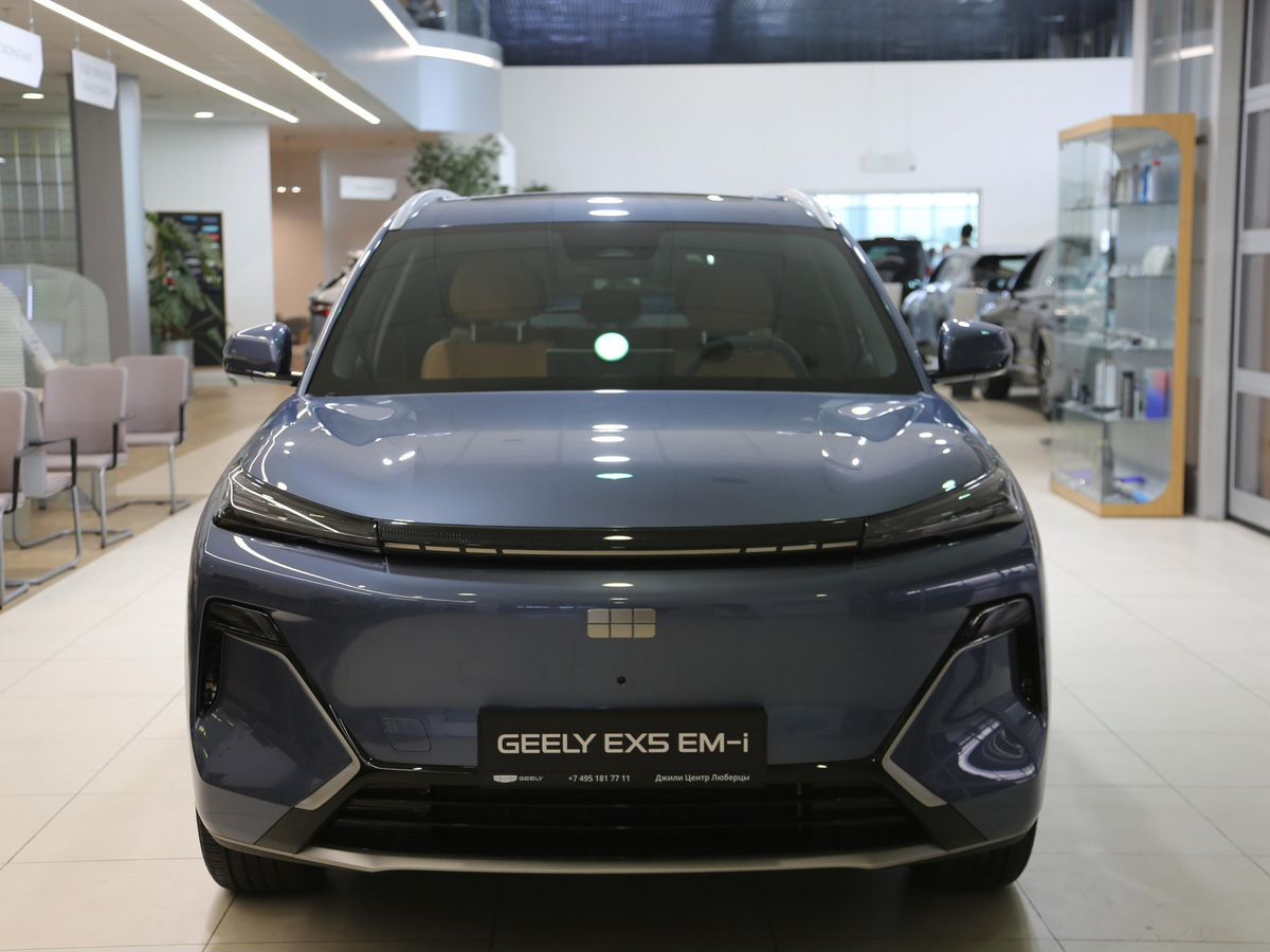 Geely EX5 Гибрид I, Indigo Blue / Синий металлик, 3229990 рублей, вид 3