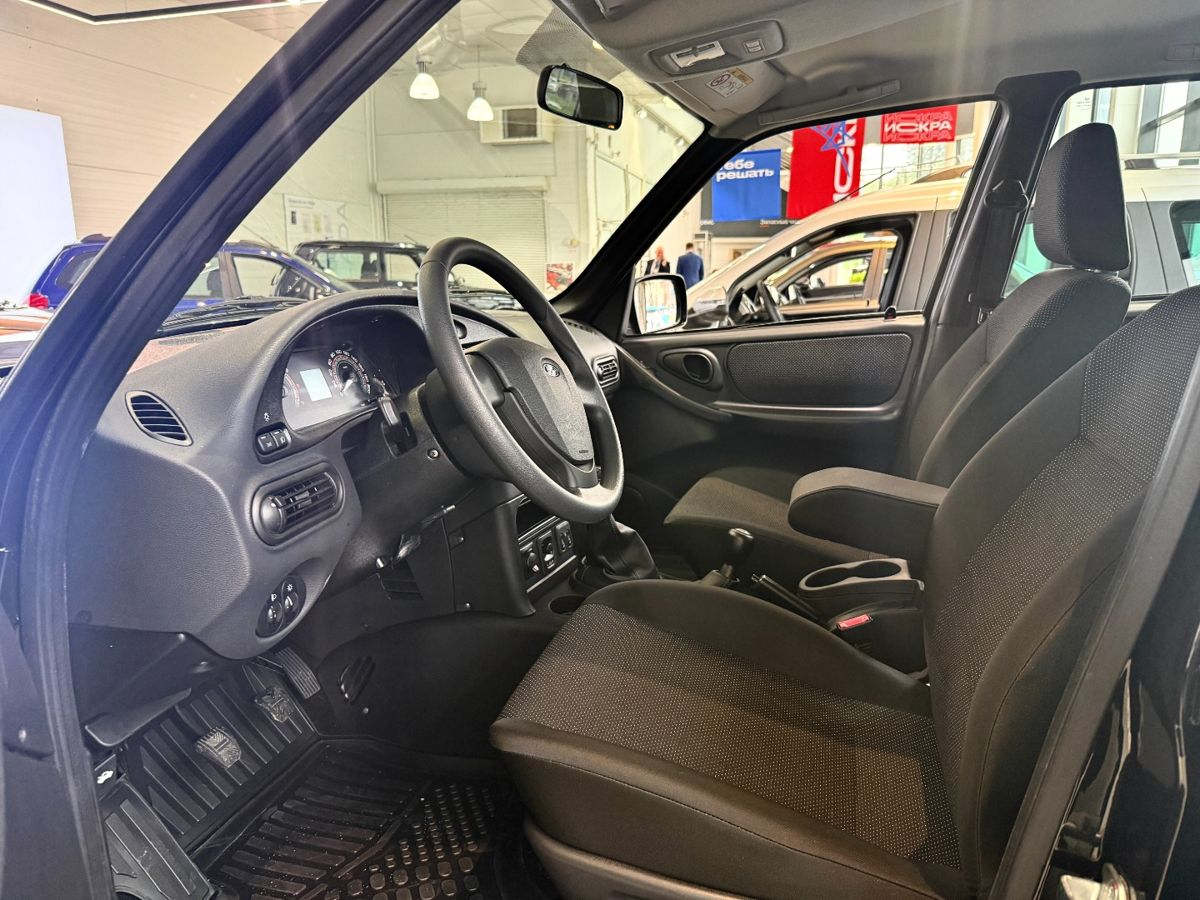 LADA Niva Travel I Рестайлинг, Черный "Пантера", 1278400 рублей, вид 8