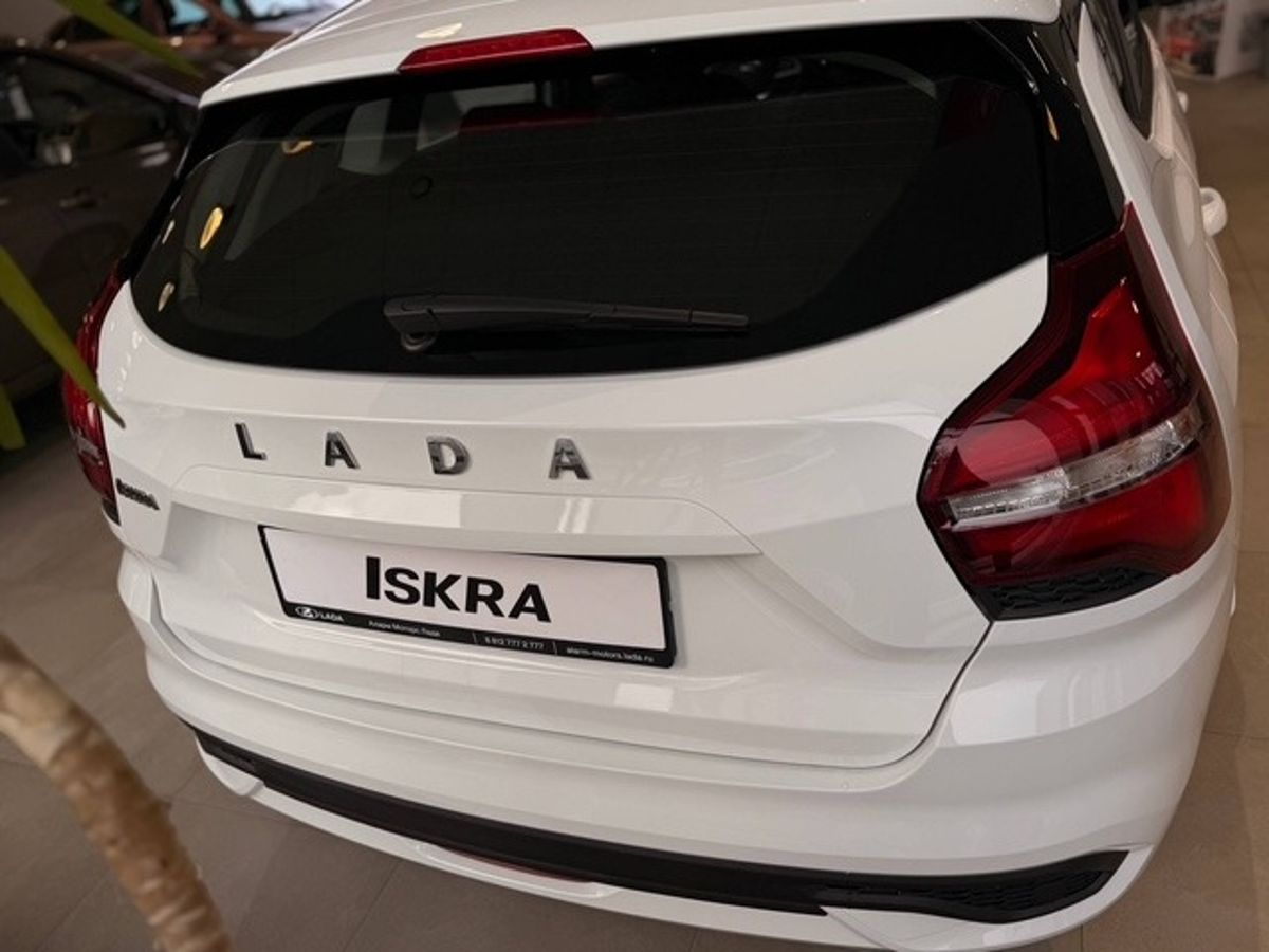 LADA Iskra I, Белый "Ледниковый", 954000 рублей, вид 7