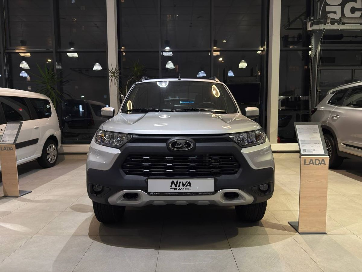 LADA Niva Travel I Рестайлинг, Серебристый "Платина" металлик, 1463200 рублей, вид 3
