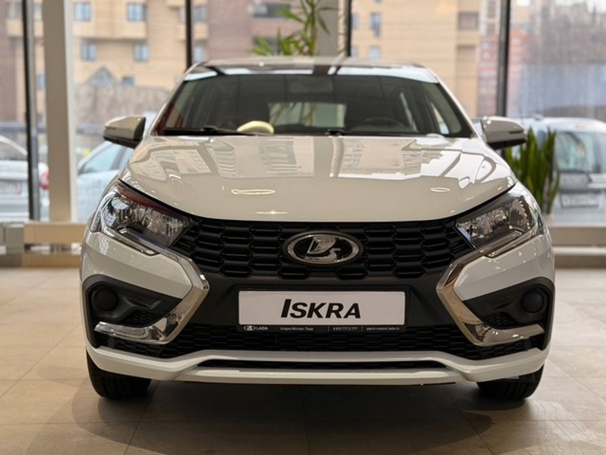 LADA Iskra I, Белый "Ледниковый", 954000 рублей, вид 3