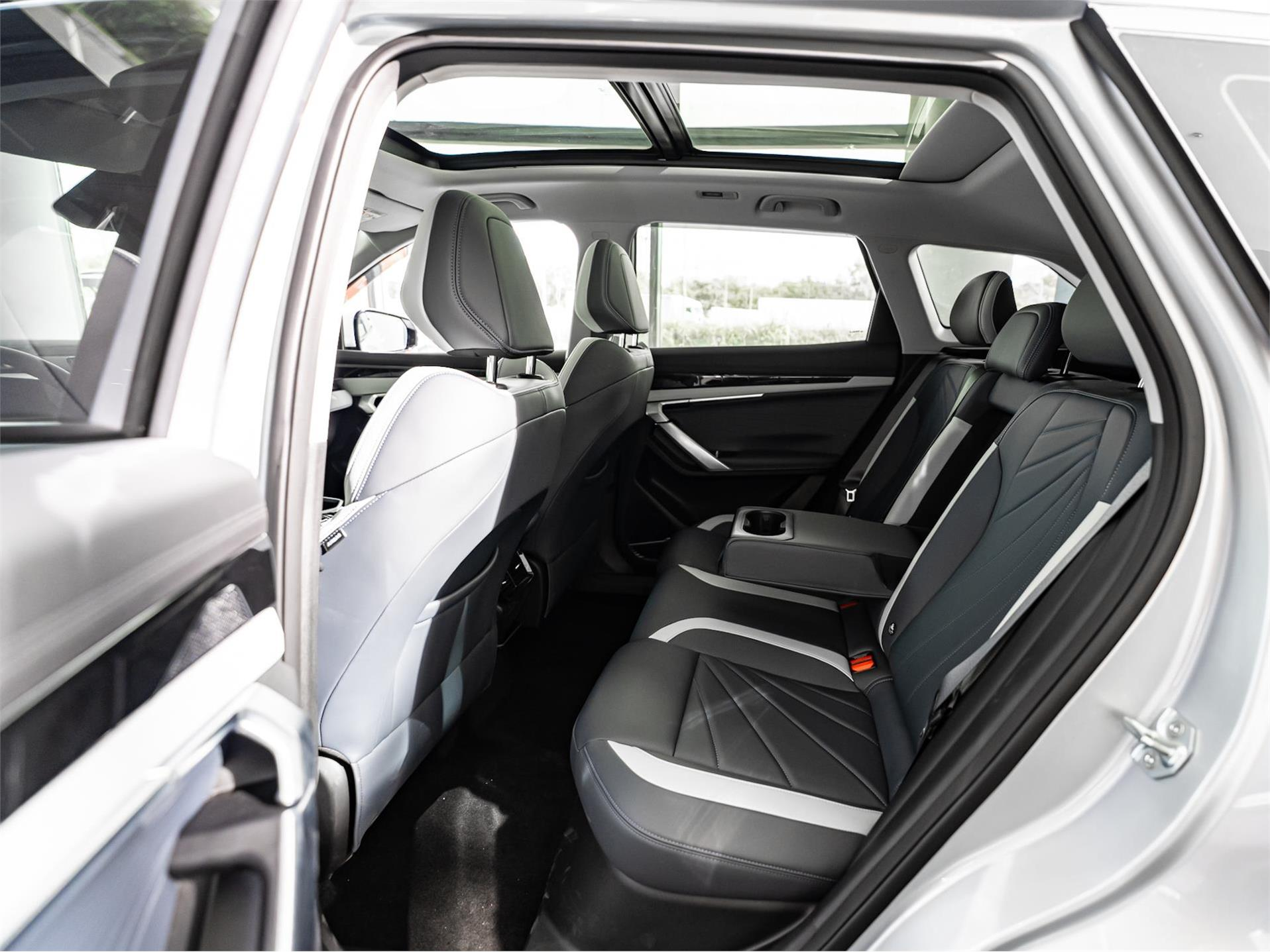 Geely Atlas II, Orion Silver / Серебристый металлик, 2392002 рублей, вид 13