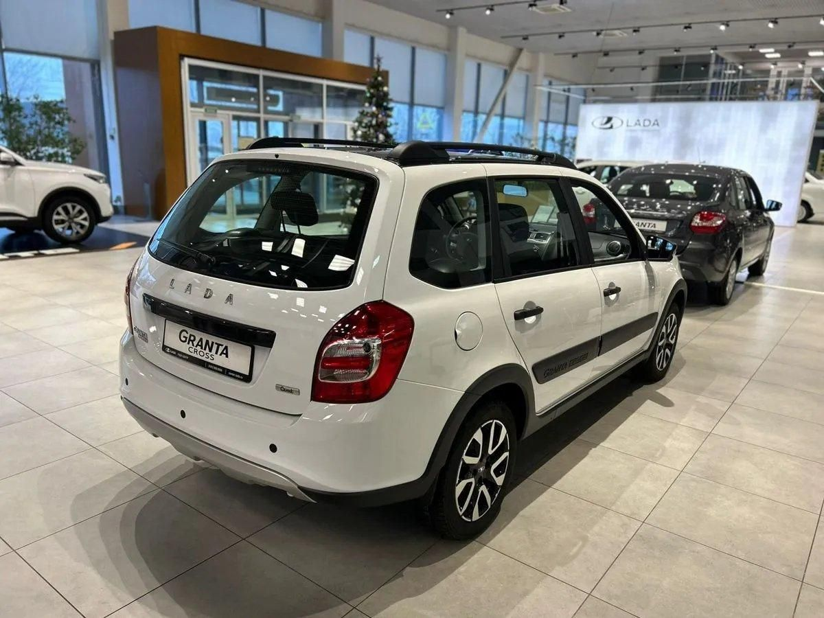 LADA Granta Cross I Рестайлинг, Белый "Ледниковый", 1015832 рублей, вид 3
