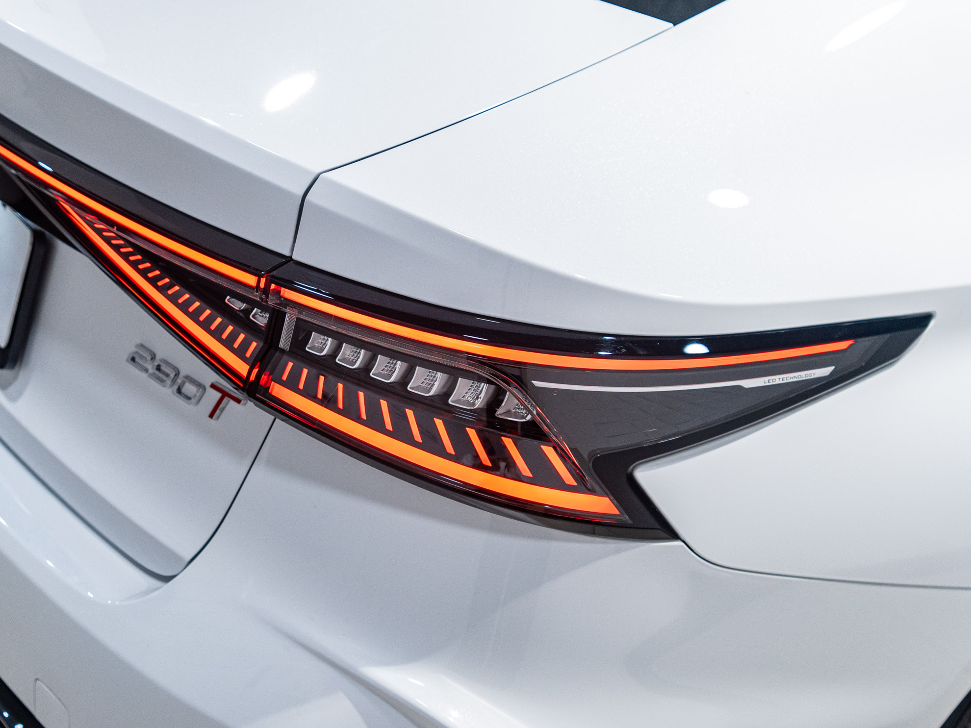 Chery Arrizo 8 I, Искрящийся белый, 2360000 рублей, вид 15