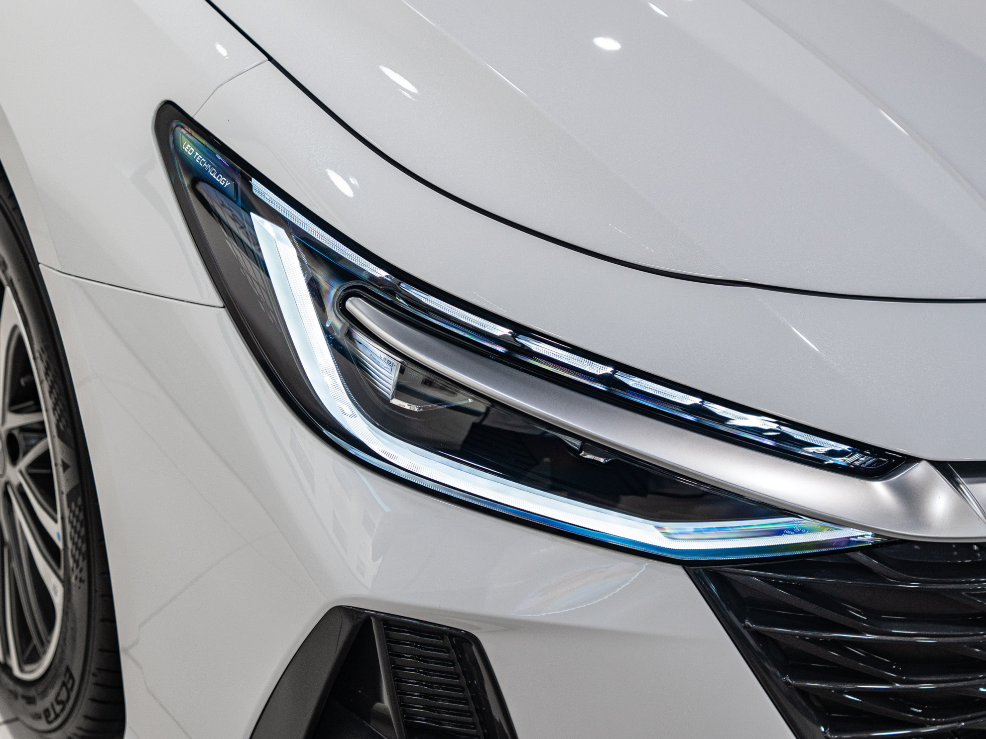Chery Arrizo 8 I, Искрящийся белый, 2360000 рублей, вид 17