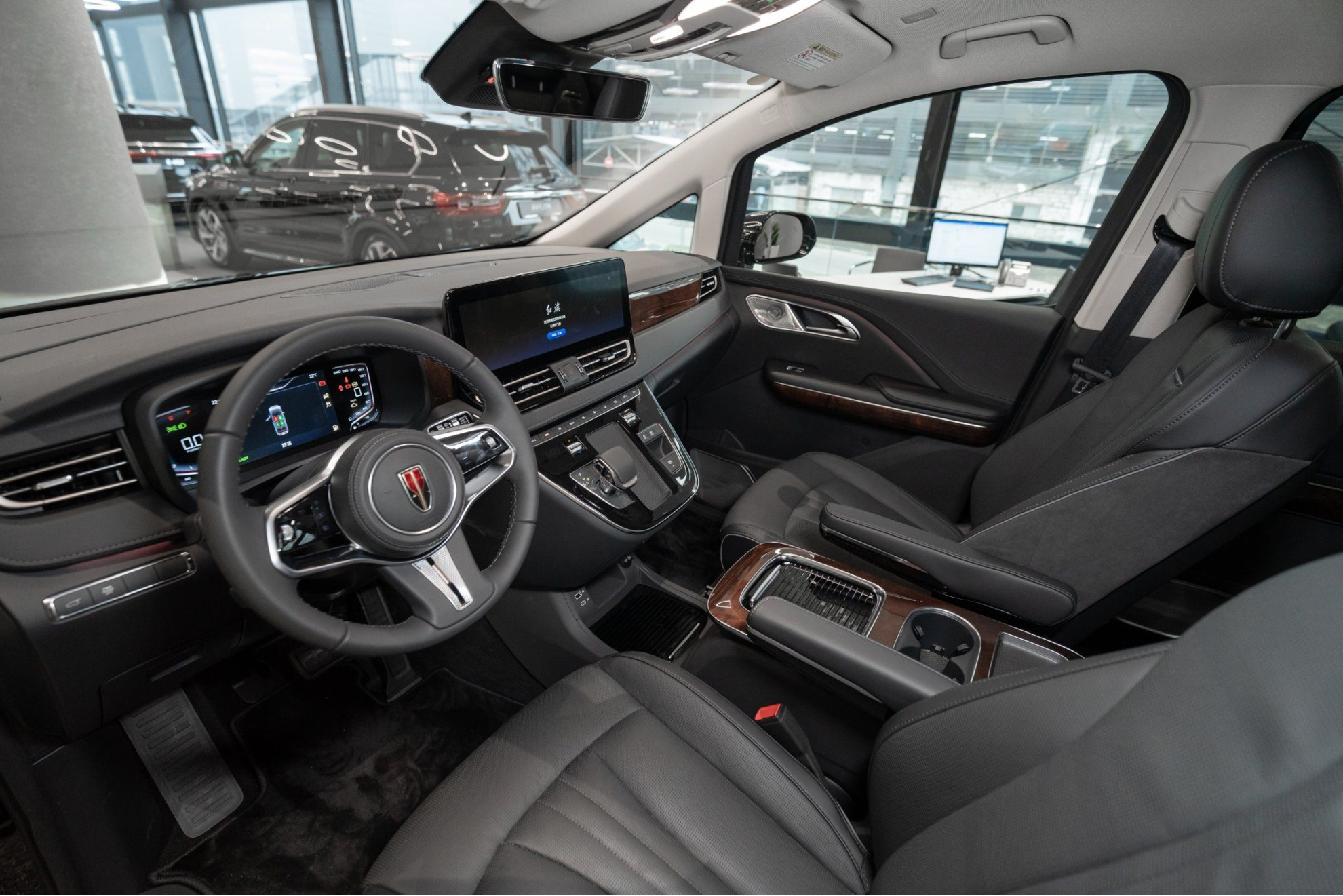 Hongqi HQ9 I, Черный / Dark Night, 6353780 рублей, вид 7
