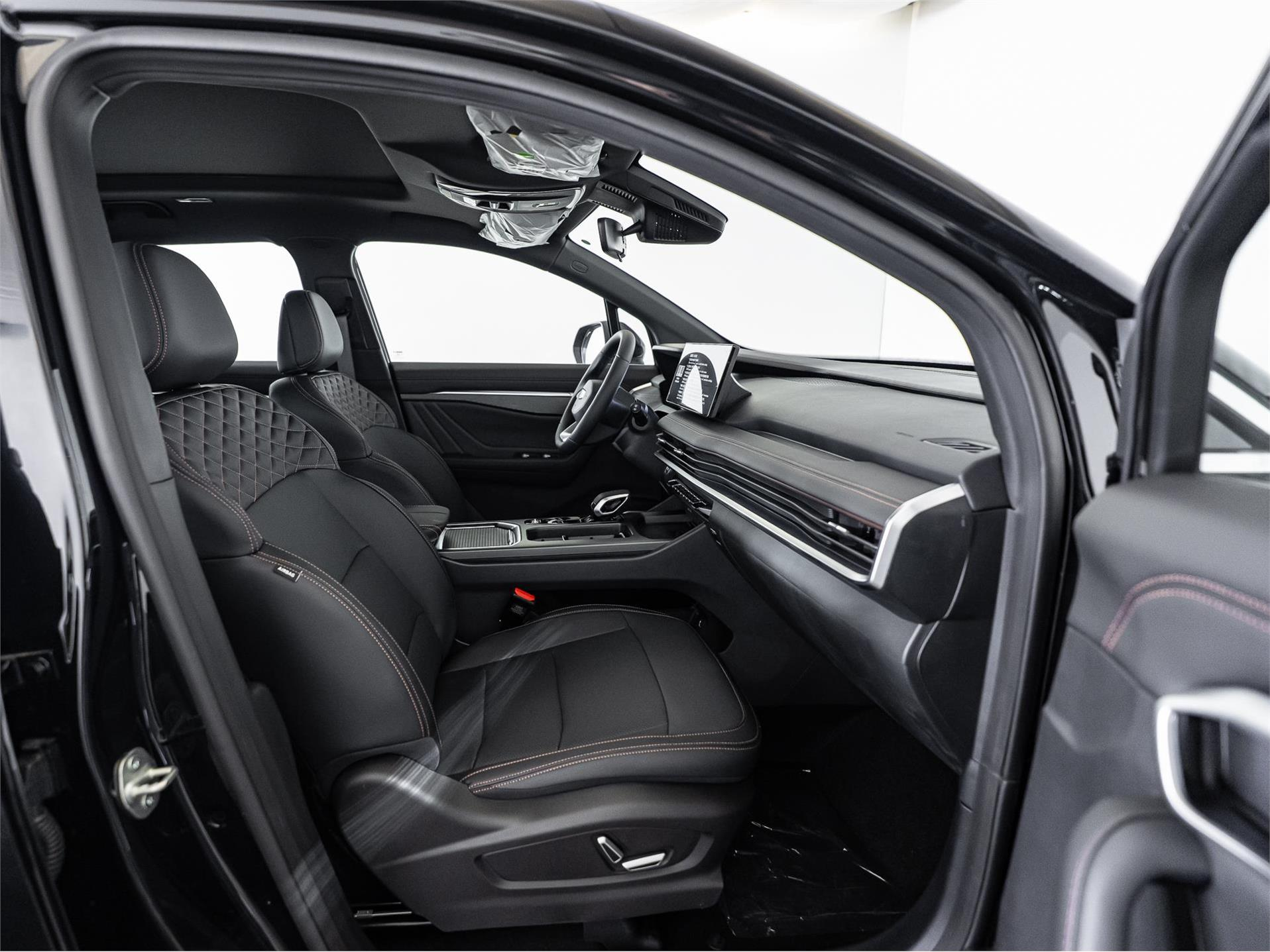 Geely Okavango I Рестайлинг, Ink Black / Черный металлик, 2790512 рублей, вид 18
