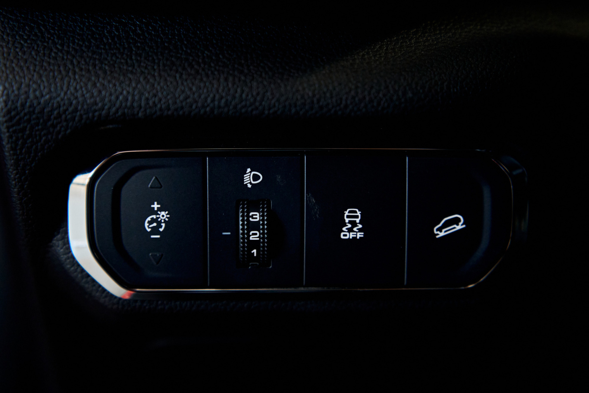 Haval Jolion I Рестайлинг, Магматический Красный, 2449000 рублей, вид 14