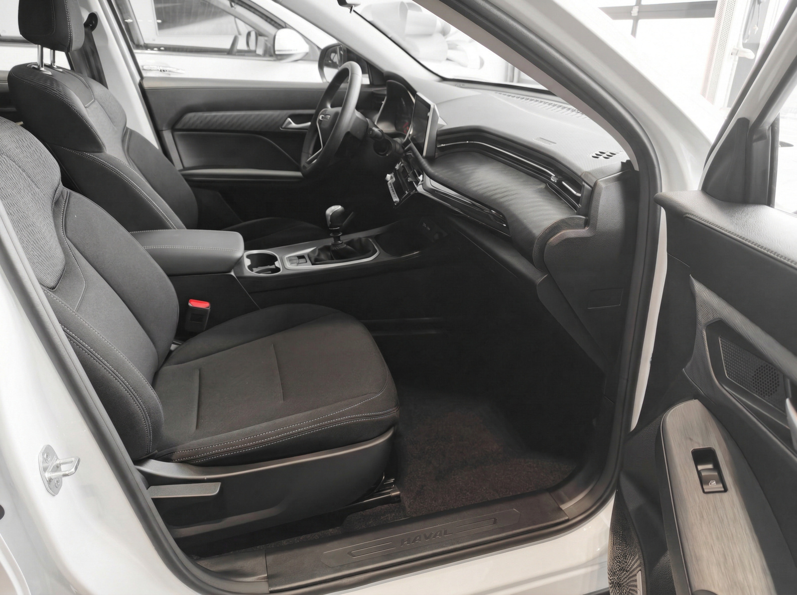 Haval Jolion I Рестайлинг, Благородный Агат, 2014000 рублей, вид 15
