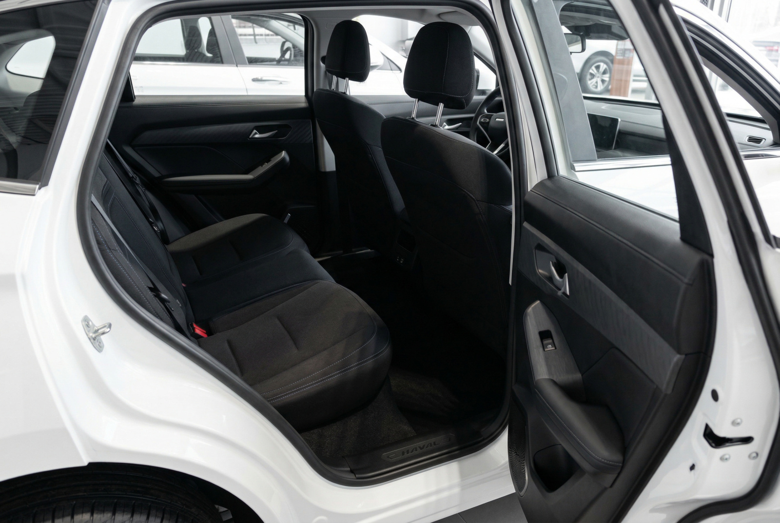 Haval Jolion I Рестайлинг, Благородный Агат, 2014000 рублей, вид 16