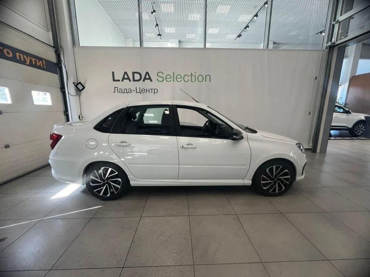 LADA Granta Sport седан I Рестайлинг, Белый "Ледниковый", 1186904 рублей, вид 3
